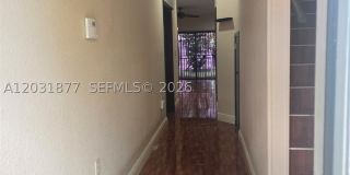 1461 SW 40th Ter Gallery 3