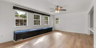 4BR/3BA Updated Home – Quiet Cove + Fenced Yard! 4BR/3BA Updated Home – Quiet Cove + Fenced Yard! Gallery 9