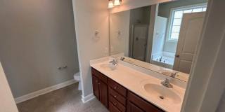 Room in 3 Bedroom Home at 109 Windy Creek Ln Gallery 26