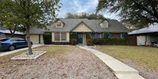 Unique 5BR/3B home in desirable Enchanted Forest on 1/4 acre Gallery 1