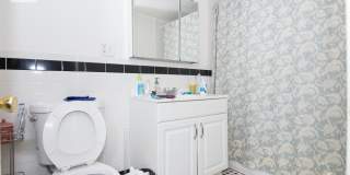 Nice 1 bed in Allston Gallery 3