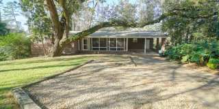 Cozy 3/2 Single Family Home Cozy 3/2 Single Family Home Gallery 1