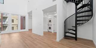 Onyx on Park Gallery 49