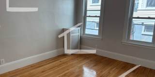 Nice 3 bed in oak square Gallery 5