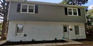 2 Bedroom Near Downtown Charlotte Gallery 1