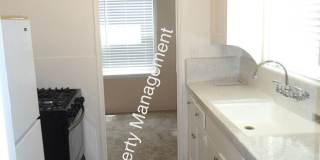 Updated One Bedroom Cottage!! Updated One Bedroom Cottage!! Gallery 1