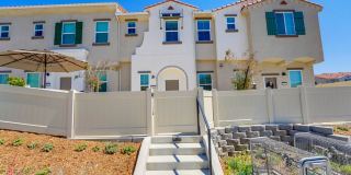 Recently Reduced-San Marcos Town-Home 3 Bedroom 2.5 Bathroom Gallery 1