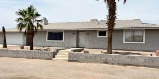 Furnished 3 BR Vacation Rental Includes utilities Near Target Center/Golf/Hwy 95 Gallery 1