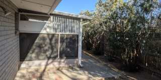 Triplex - 2 Bedroom and 1 Bath Unit Gallery 32