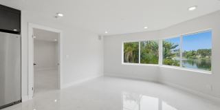 877 NE 195TH Street Gallery 18