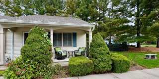 90 Carriage Ln Gallery 1