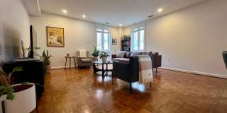 Gorgeous 2-Bed/2-Bath Condo in the Heart of Old City! Available August 1st! Gallery 3