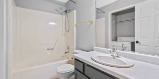 Great Location - 3/2 close to Downtown Bentonville! Gallery 21