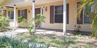 5645 N Tuttle Ave Gallery 1