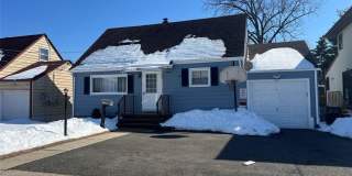 228 Philip Avenue Gallery 1