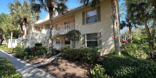 241 Robin Hood Cir #204 - Amber Gallery 1