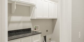 BEAUTIFUL 5 BED HOME  FOR LEASE Gallery 31