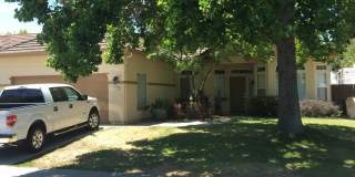 4x2 Single Story in Great Location! Gallery 1