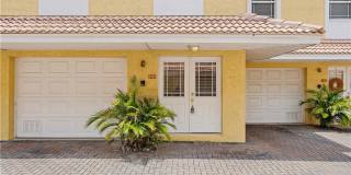 Stunning 3-Story Beach Townhome – Steps from the Gulf! 3bed|3bath Stunning 3-Story Beach Townhome – Steps from the Gulf! 3bed|3bath Gallery 1