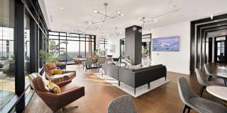 The Ellis Gallery 32