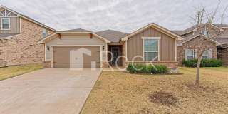 4 Bedroom Home in El Reno Gallery 1