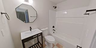 University Manor - Newly Renovated Units just a short walk from Campus! Gallery 168