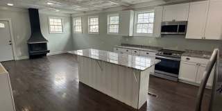 Spacious 5 bedroom 3 bathroom home Gallery 14