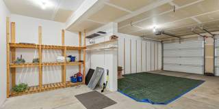Spacious Sun-filled 3 bed 2.5 Bath Townhouse Gallery 34