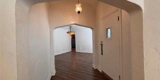 7530 South Hobart Boulevard Gallery 2