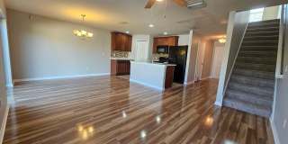 Seven Oaks 2/2.5 Townhouse Gallery 6
