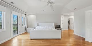 2181 2nd Street Gallery 18