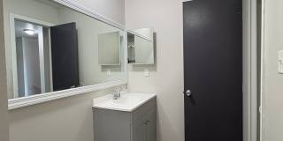Remington On Rockville Living Gallery 95