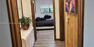 1411 SW 24th Ct Gallery 26