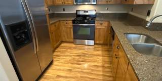 NE 3 Bdrm, 2.5 Bath 1450 sq ft House w/AC and Gas Heat,  All Appliances, Dbl Garage Gallery 6