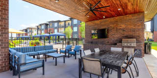 The Encore Apartments Gallery 16