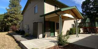 1 Bedroom 1 Bath | Lyle, WA Gallery 1