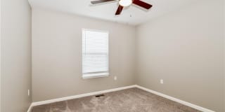 2100 Steamboat Way Gallery 12