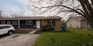 160 Meadows Cir Gallery 1