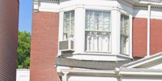 Spacious 4 Bedroom, Laundry, Parking in York City SD Gallery 1