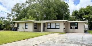 5415 LORI Drive S Gallery 1