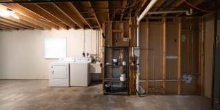 11209 CAROLINE Avenue Gallery 34