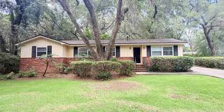 1504 Sunset Lane Gallery 4