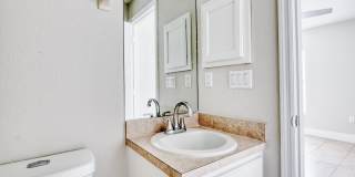 The Piquette Apartments Gallery 4