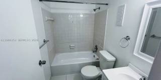 8429 Forest Hills Dr Gallery 10