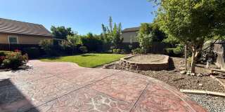 Charming 4 Bedroom Home in Springlake Gallery 48