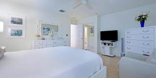 4156 Meade Way Gallery 32