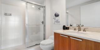 2650 Lake Shore Drive Gallery 21