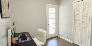3303 Chester Road Gallery 21