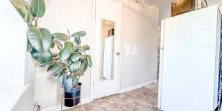 152 East Johnson St Gallery 7