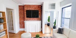 792 Ninth Avenue Gallery 1